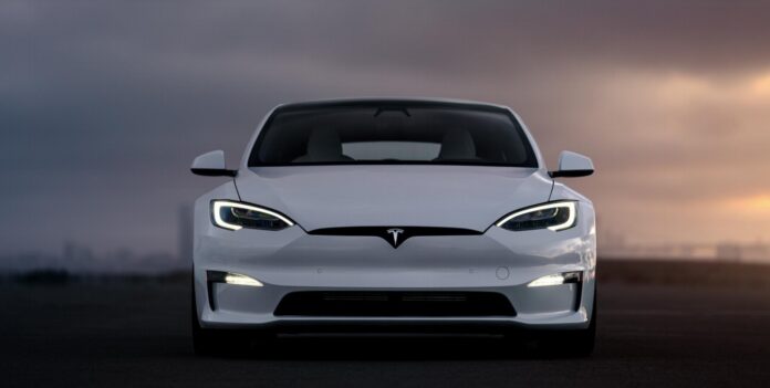 tesla-model-s-plaid-3.jpg