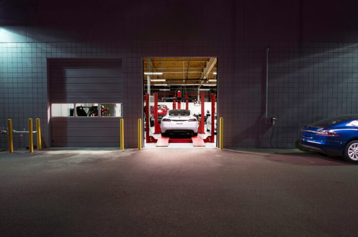 tesla-service19-scaled.jpg