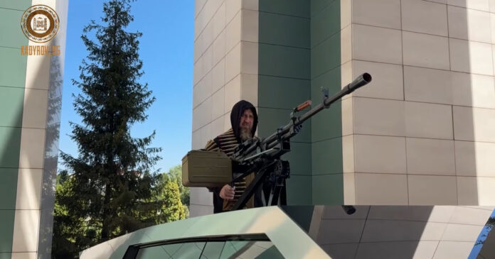 tesla-cybertruck-machine-gun.jpg