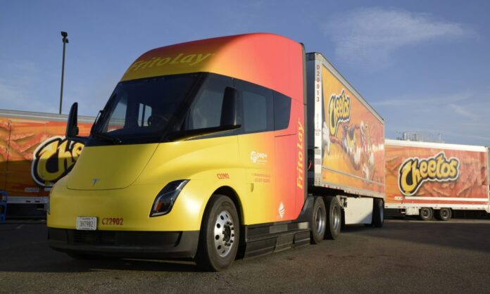 Frito_Lay_Modesto_Tesla_semi_truck-1000x600.jpeg