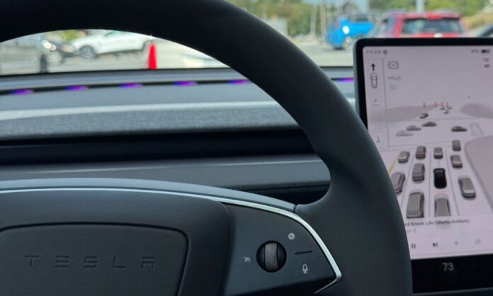 tesla-model-y-interior-1000x600.jpg